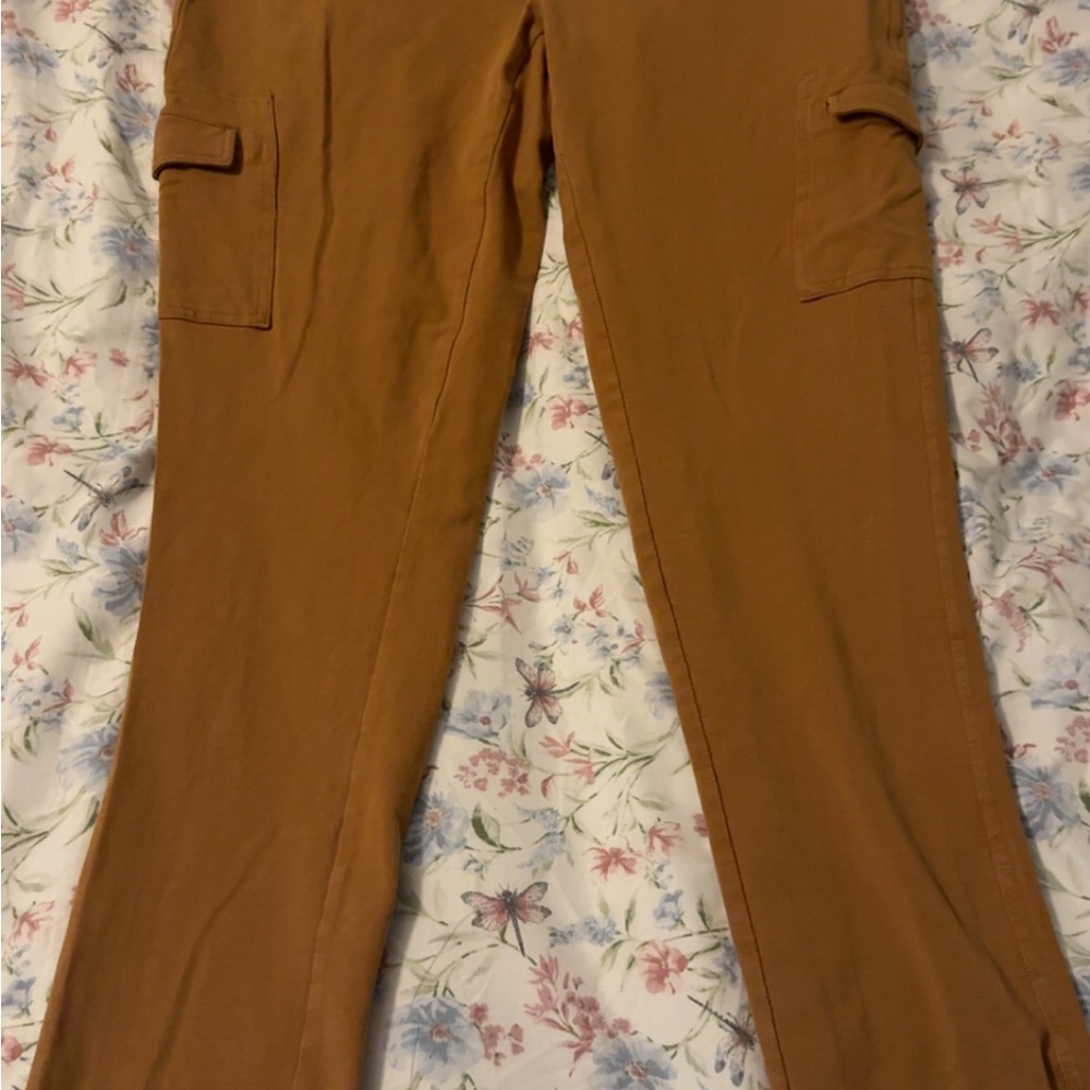 Ruby Ribbon Tan Cargo Leggings